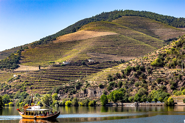 Traditionele rabelo boot in de Douro-vallei